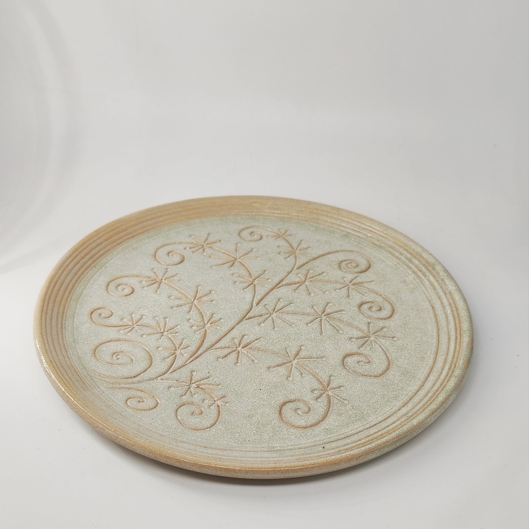 InnovaTon Geschirrset 16teilig handggemacht mit Linien Gravur