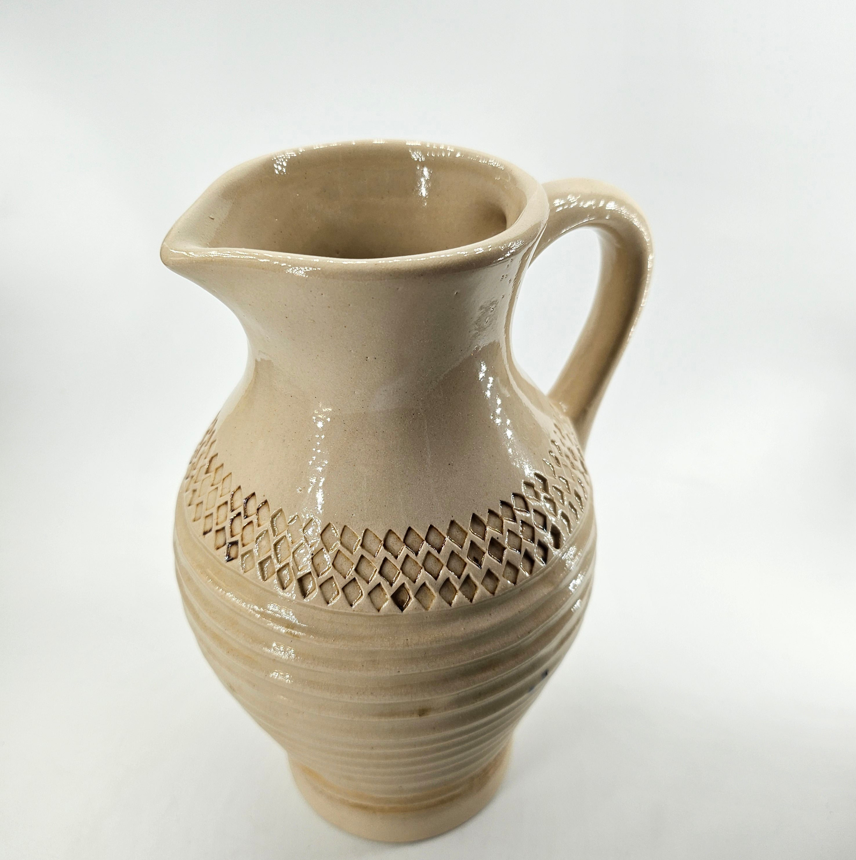 TradiTon Wasserkrug mit historischem Dekor