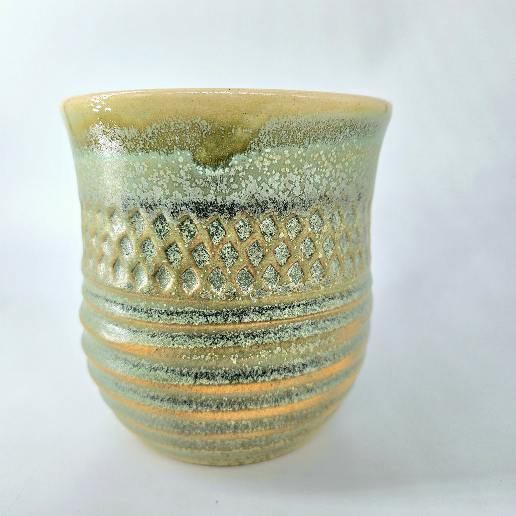 TradiTon Bauchtasse mit Stempeldekor