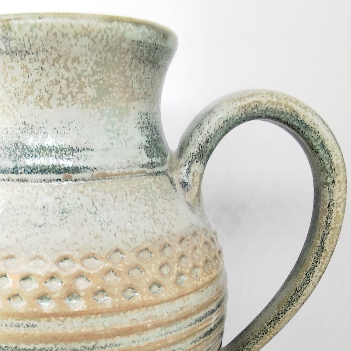 TradiTon Wasserkrug mit historischem Dekor
