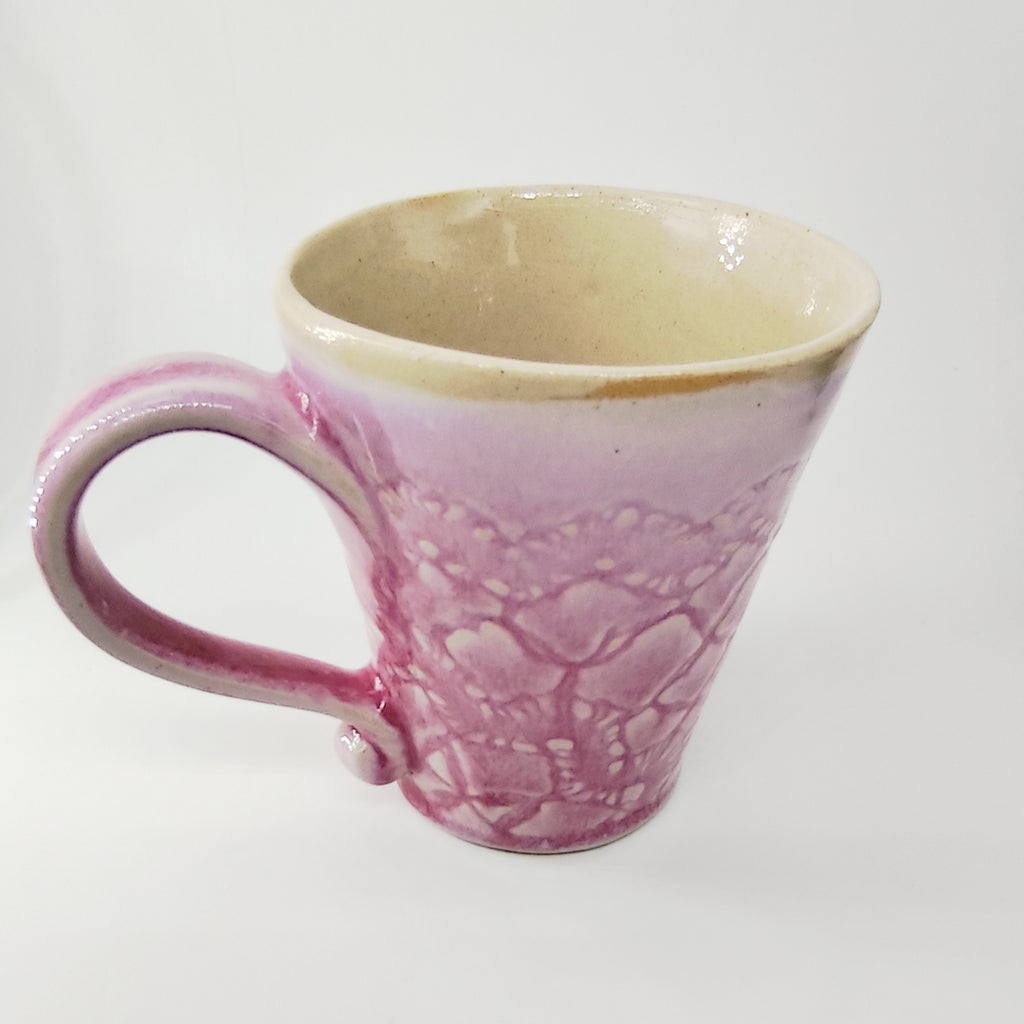 InspiraTon Tasse handgemacht mit Klöppelspitzen Dekor